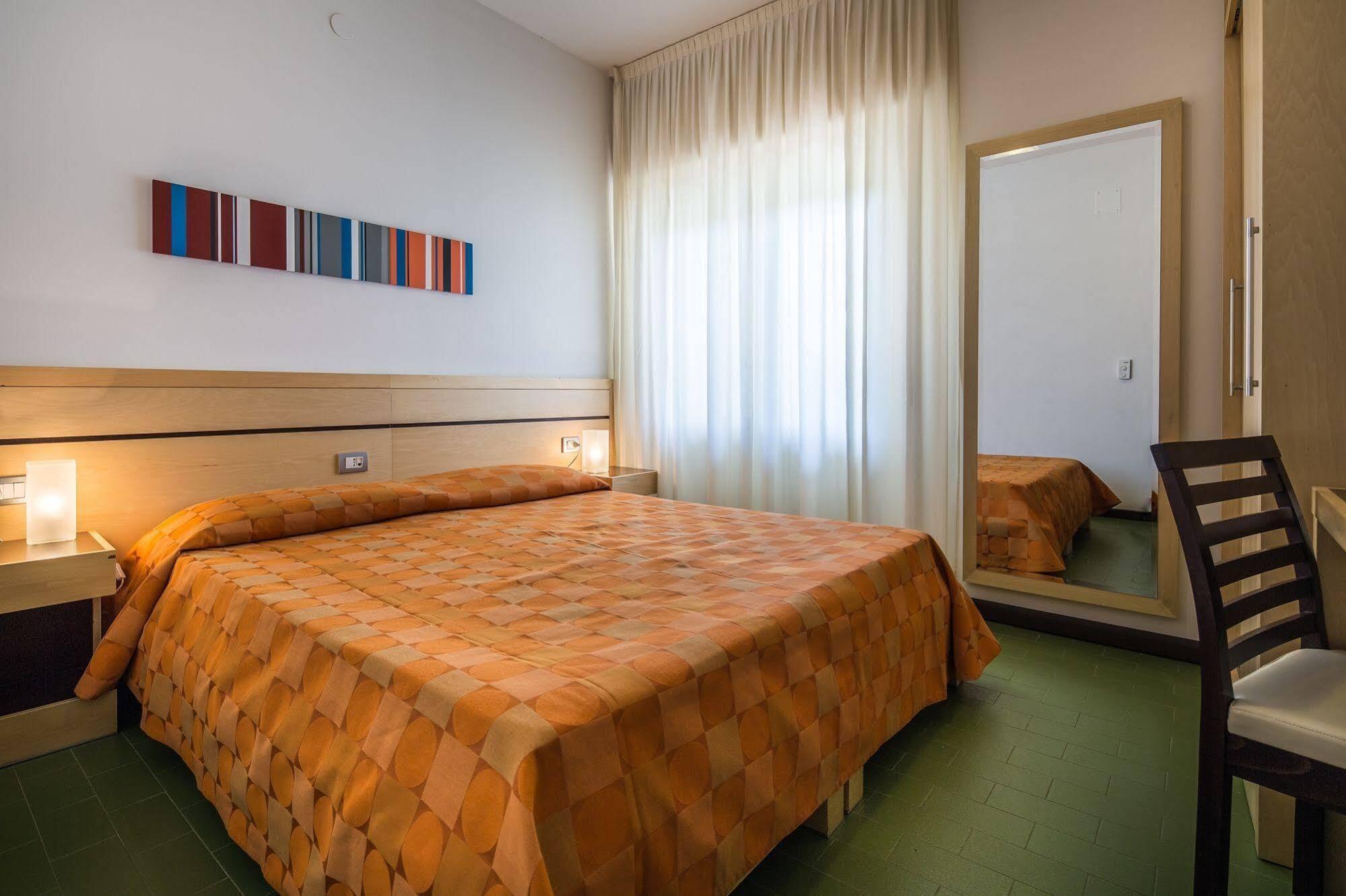 Hotel La Pergola Lignano Sabbiadoro Exteriér fotografie